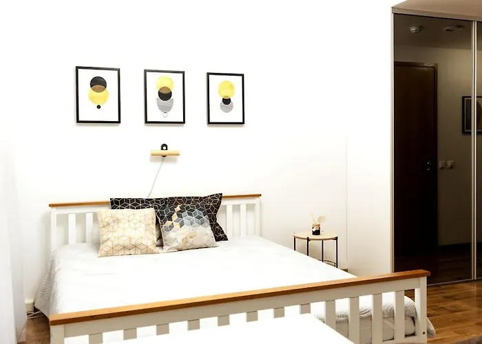 Modern & Cozy Place In The Very Heart Of Διαμέρισμα *