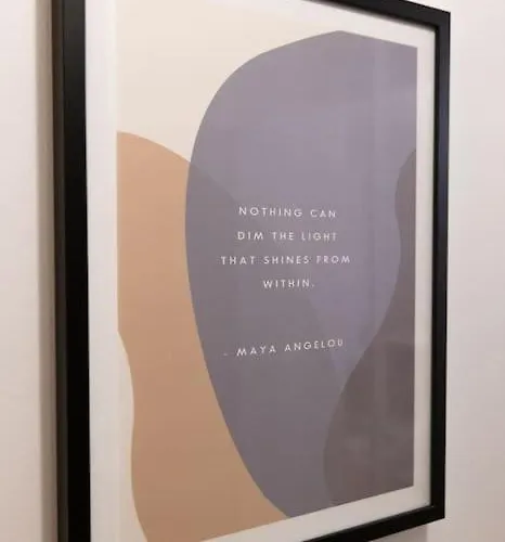 Korter Modern & Cozy Place In The Very Heart Of